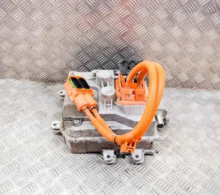 BMW i3 Voltage converter inverter 8482639 7619781