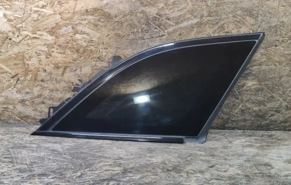 Land Rover Range Rover Velar Rear side window J8A229600BE