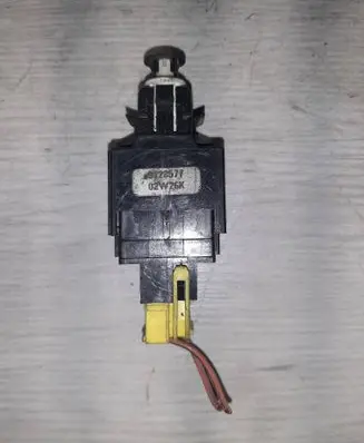 Volvo S40, V40 Brake pedal sensor switch 9128577