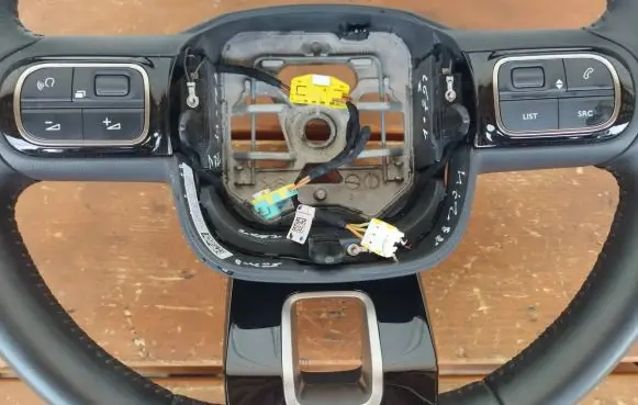 Citroen C5 Aircross Steering wheel 98223644ZD