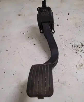 Citroen C4 I Picasso Accelerator throttle pedal 9681990080 0280755103