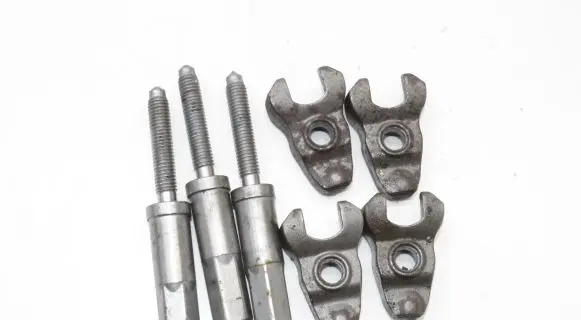 Mitsubishi Outlander Fuel Injector clamp holder