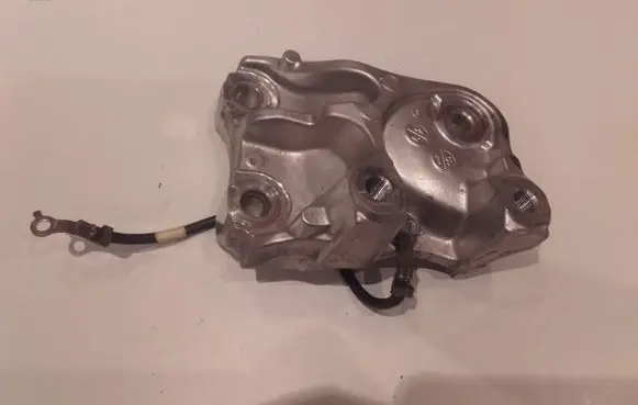 Honda CR-V Engine mounting bracket