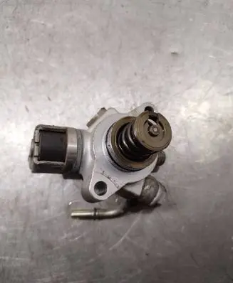 Mazda 3 III Fuel injection high pressure pump SM2961000020 12024