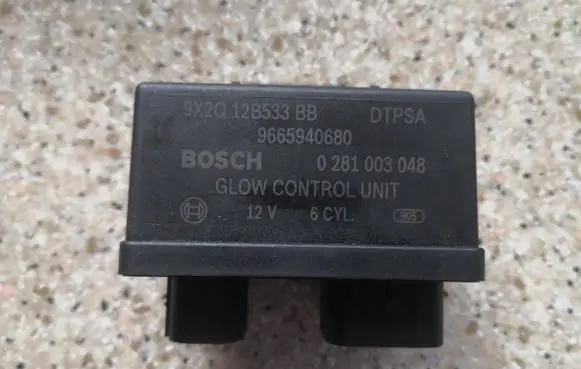Jaguar XF X250 Glow plug pre-heat relay 9X2Q-12B533-BB