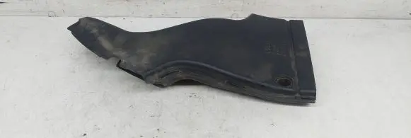 Audi A4 S4 B6 8E 8H Air intake duct part 8E0129618D