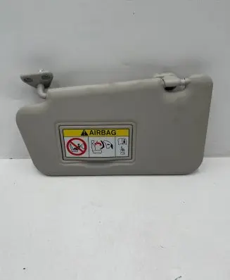 Nissan Leaf II (ZE1) Sun visor