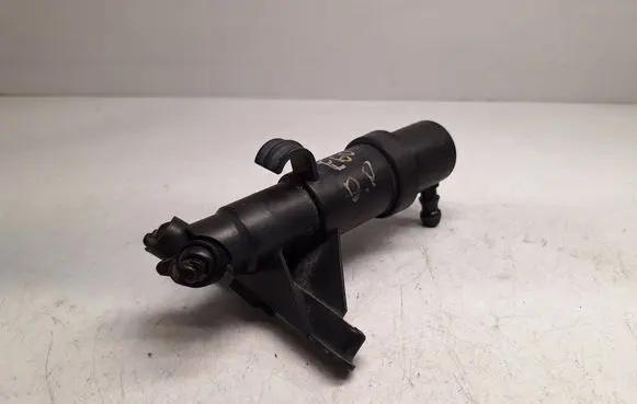 BMW 5 E60 E61 Headlight washer spray nozzle 61677038416