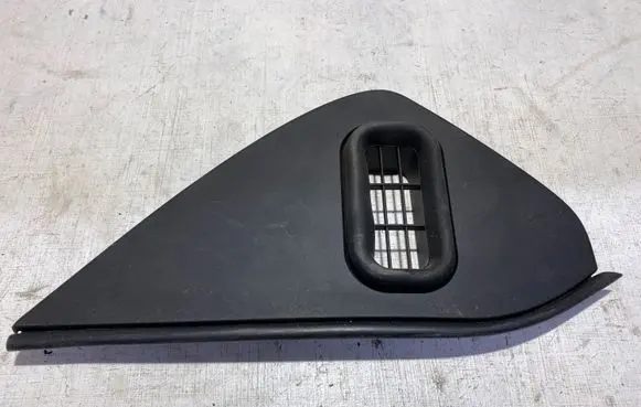 Maserati Ghibli Dashboard side end trim 670010826 FA00AAH80974 08938000
