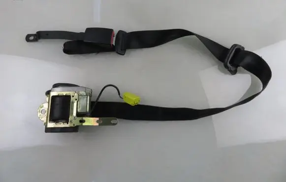 Volkswagen Polo IV 9N3 Front seatbelt 6Q3857705E