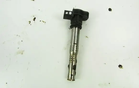 Audi A4 S4 B7 8E 8H High voltage ignition coil 
