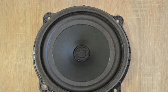 KIA Stinger Front door speaker 96330J5000
