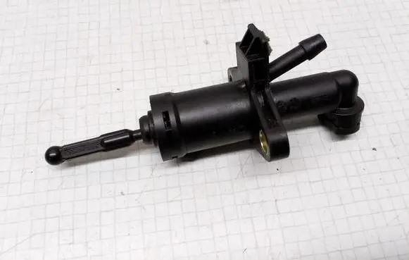 Volkswagen Polo Clutch slave cylinder 6Q0721383