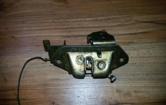 Nissan Micra Tailgate/trunk/boot lock/catch/latch