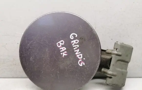 Mitsubishi Grandis Fuel tank cap