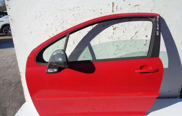 Door (2 Door Coupe)