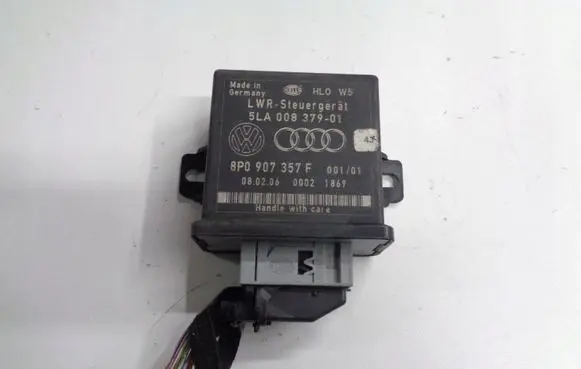 Seat Exeo (3R) Light module LCM 8K0907357B