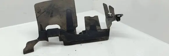 Volkswagen Jetta V Intercooler air guide/duct channel 1K0121284F