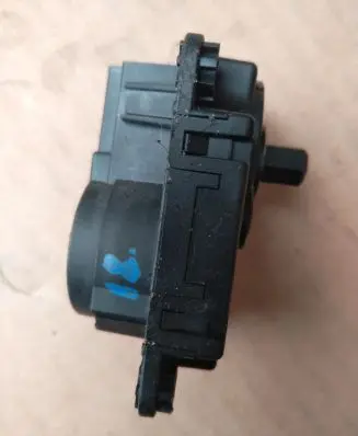 Peugeot Expert Air flap motor/actuator A21201700