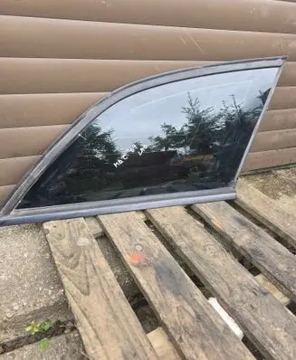 Mercedes-Benz C AMG W204 Rear side window A2046700412