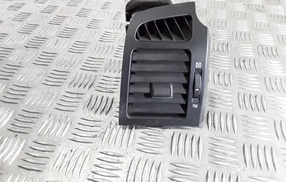 Chevrolet Captiva Dashboard side air vent grill/cover trim
