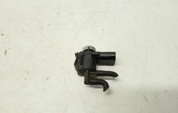 Volkswagen Tiguan Turbo solenoid valve 1K0906283A