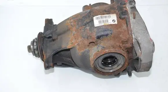 BMW X5 E70 Rear differential 7590913 33107590913 7590914