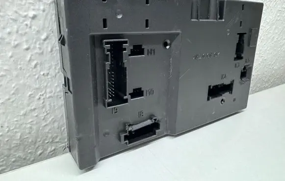 Mercedes-Benz S W221 SAM control unit A2219003602 A2219013000 A2219028001