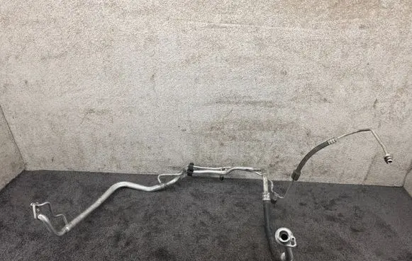 Seat Leon (5F) Air conditioning (A/C) pipe/hose 5Q0820743M 5Q0820741C