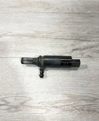 BMW 6 E63 E64 Headlight washer pump 6973097