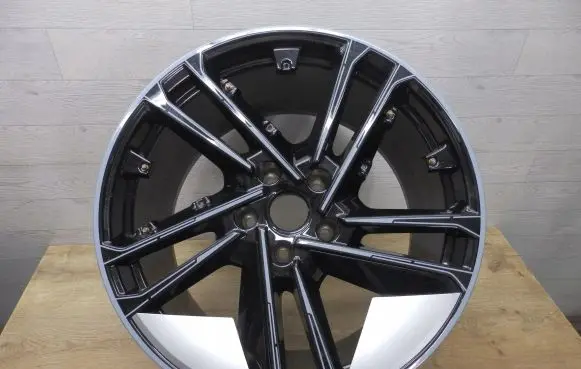Audi E-tron GT R21 alloy rim 