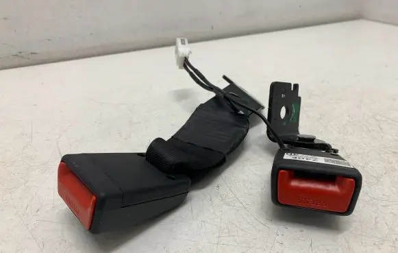 Hyundai i10 Middle seatbelt buckle (rear) 898B0K7000 740F