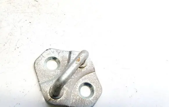 Honda CR-V Front door lock loop/hook striker g212