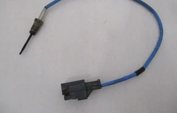Ford Kuga II Exhaust gas temperature sensor AV4112B591AA