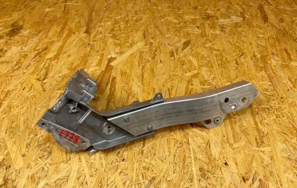 Mercedes-Benz GLC C253 Headlight/headlamp mounting bracket A2536210600
