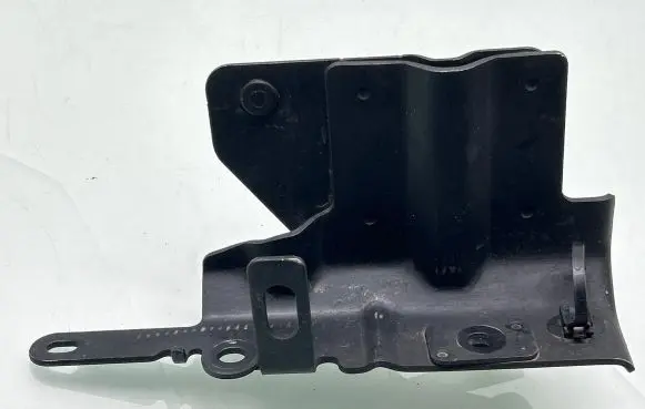 Nissan Qashqai Battery bracket 