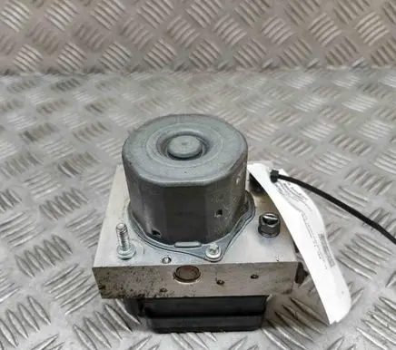 Maserati Quattroporte ABS Pump 0265243695 670008166