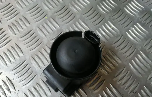 Lexus RX 330 - 350 - 400H Alarm system siren 8904048020 2370003080