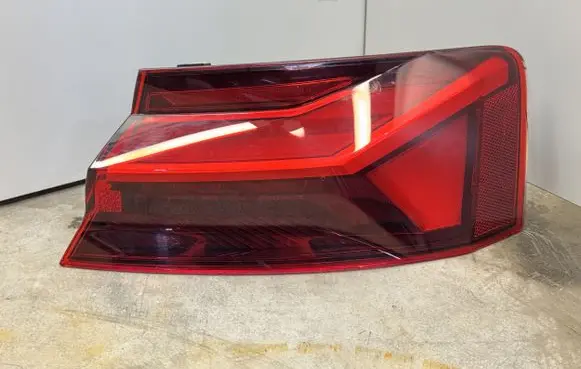 Audi A5 Rear/tail lights 8W6945092