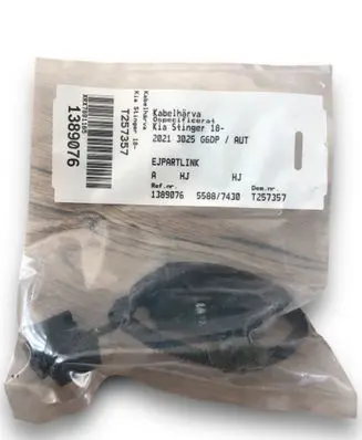 KIA Stinger EUR ISO radio connector 