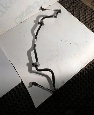 Volvo XC40 Front anti-roll bar/sway bar 31681914