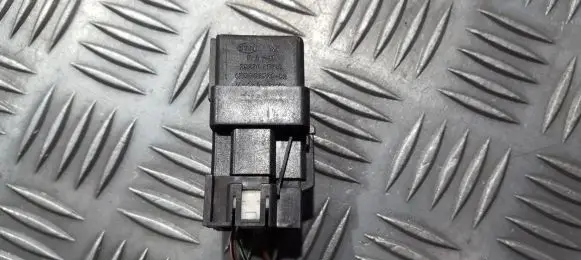 Nissan Primera Other relay 252309F910 4RD003520-62