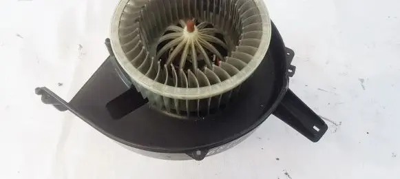 Volkswagen Fox Heater fan/blower 6Q02819015H