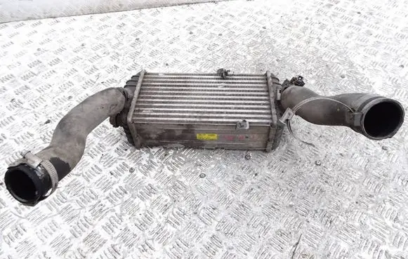 Hyundai i30 Intercooler radiator 282702A770