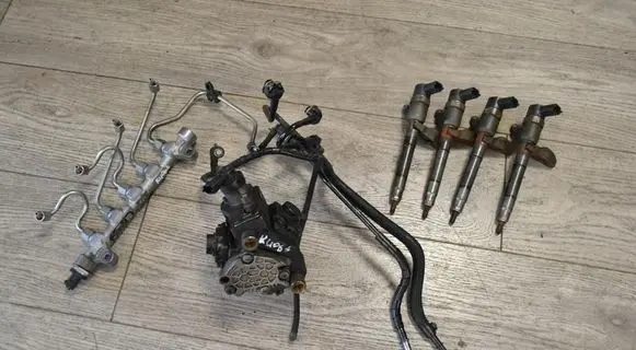 Hyundai i40 Fuel injection pump control unit/module 0445214181