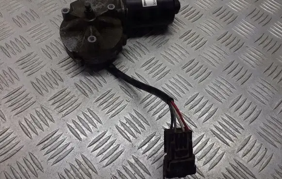 Peugeot 807 Wiper motor 404870
