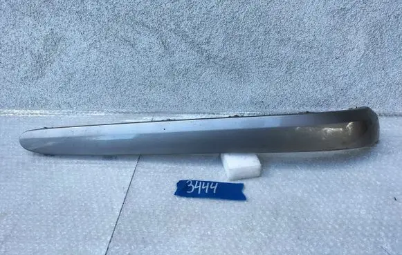 Mercedes-Benz E W211 Front bumper splitter molding