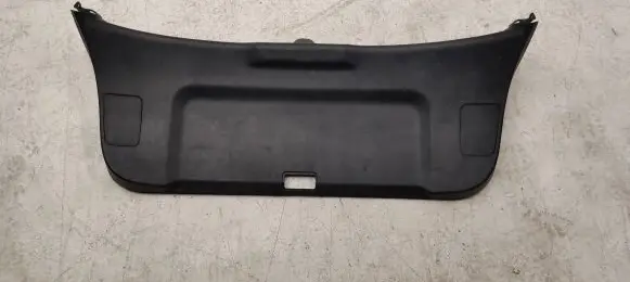 Tailgate trim