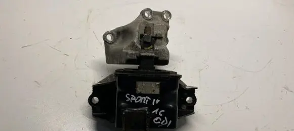 KIA Sportage Gearbox mounting bracket 21830-F1000