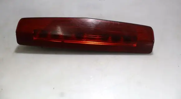 Opel Zafira B Third/center stoplight